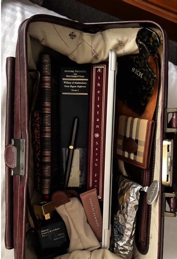 Essentials in My Uni Bag for Every Student