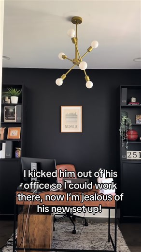 That’s a woman for ya! #jealouswife #coupleshumor #husbandwife #marriagehumor #relatable