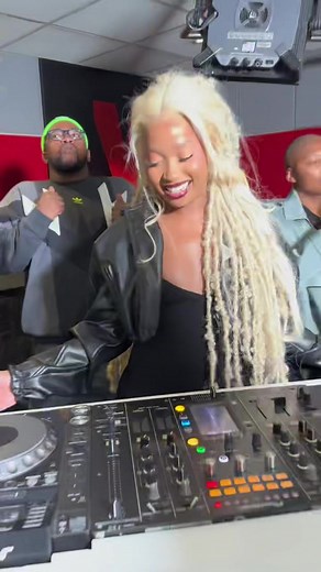 Que the music, @uncle.waffles has a new squad backing her when she rocks the decks #yfm #yfmradio #unclewaffles #amapiano #wadibusa #entourage #satiktok🇿🇦 #sacomedy #thewayup