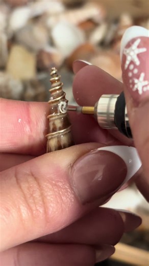 Create Your Own Shell Necklace: A Step-by-Step Guide