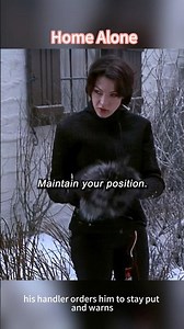 Spy agents coordinate surveillance before a sudden urgent stop in Home Alone 🔥😱