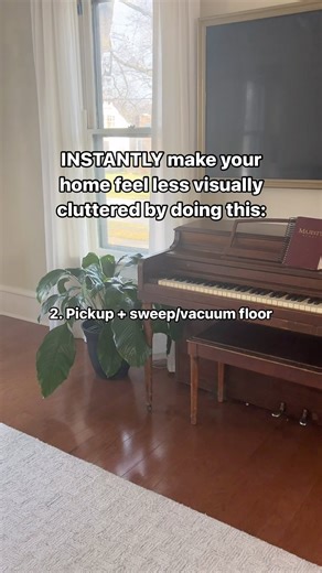 It really works! Whether you need to declutter or you have already decluttered, these three things can make a big difference in how visually cluttered a room feels. ✨Clearing the edges is a big one that often gets overlooked. How many times have you pushed something to the edge of the room to “take care of later” and somehow it just becomes a permanent object and never leaves? We don’t notice it (or so we think) but our brains are still seeing the items as visual clutter and it’s becomes a remin