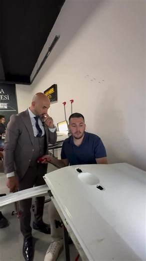 Araçlardaki küçük büyük tüm hasarları boyasız yöntemlerle onarmayı öğrenmek ister misiniz? Hasar Akademi'nin uzman eğitimiyle, otomotiv sektöründe aranılan bir profesyonel olabilirsiniz. Erken kayıt fırsatlarından yararlanmak için hemen bizi arayın! 0501 0 900 016 0501 0 000 316