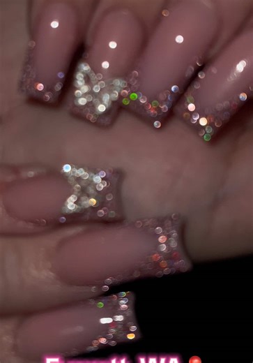 Book Your Nail Appointment at The Nail Lab in Everett, WA