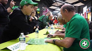 Retrouvez notre partenaire Lalégende Des Verts sur la boutique du site ou bien sur https://www.lalegendedesverts.fr et venez découvrir la chanson des Verts de 1976. | Evect En Vert Et Contre Tous