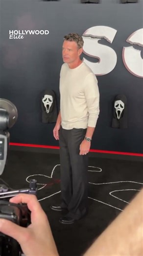 'Scream 7' Premiere: Kevin Williamson, Neve Campbell & Scott Foley Hit the Red Carpet