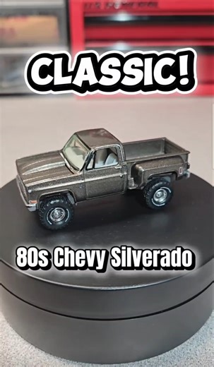Square body Chevy Silverado classic #autoworld #chevy #chevytrucks #squarebodychevy #classic #legend