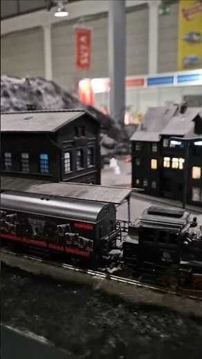 World premiere - the Märklin railway romance wagon rolls on