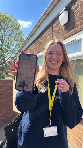 What Are Students' Phone Lock Screens? 📱