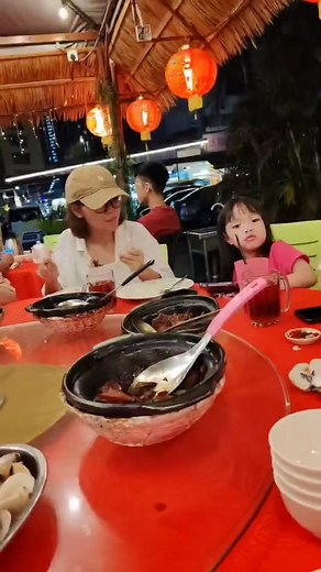 Lily Ho on Reels
