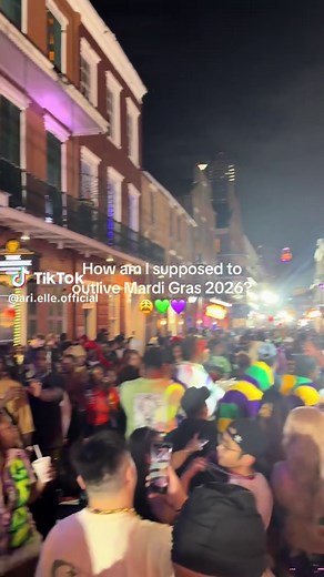 10/10 experience💜💚 #fyp #neworleans #nola #mardigras | Mardi Gras