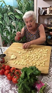 25K views · 616 reactions | Nonna Romana ❤️’s using her Nonna Knife to make pasta! Get yours here! ==> https://www.cookingwithnonna.com/cookbook-mobile/la-bottega-mobile.html | Cooking with Nonna | Facebook