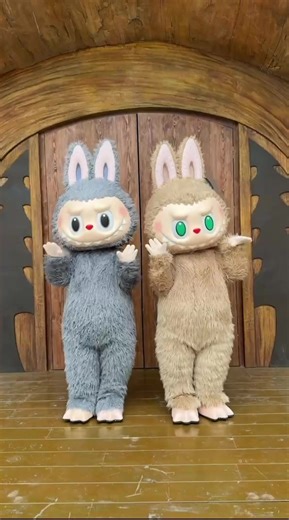 Another day another slay 💃🏻🕺 #popmart #popmartus #labubu #labubuthemonsters #popland #labubudance #dancing