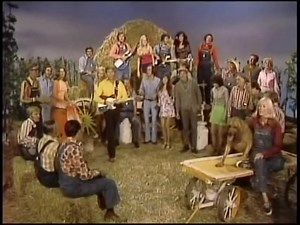 It's time for some Tennessee Football. In honor of the season opener, enjoy a little HEE HAW singing Rocky Top. | Morgan County Today