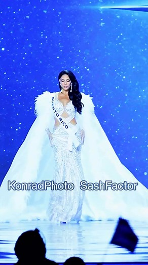 Every years watching and judging Miss Universe, we have never seen an entrance like that in Evening gown competition. She was flawless and elegance. Her evening gown performance was beyond perfect, leaving no one behind. We would say that leaving such a beauty queen out of this round is the worst and most shameless act in Miss Universe history. #MissUniversePuertoRico | Royal Beauty