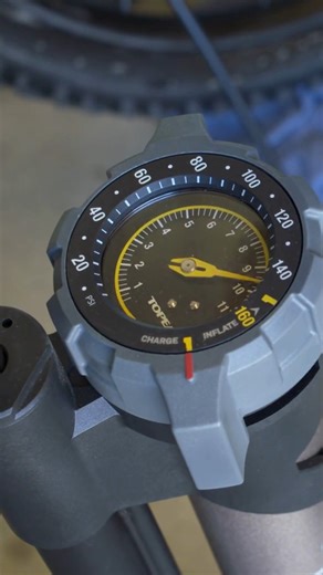 So satisfying. The JoeBlow® Booster pump has an integrated aluminum air chamber to quickly fill your tire and ensure proper seating of tubeless tires. #topeak #builtforadventure #preparetoride #bikesetup #biketech #tirepressure #tubeless #tubelesstireinstall #floorpump #joeblow | Topeak