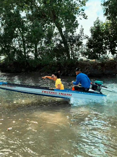 Khám phá vẻ đẹp miền Tây cùng 247 Tour Rive