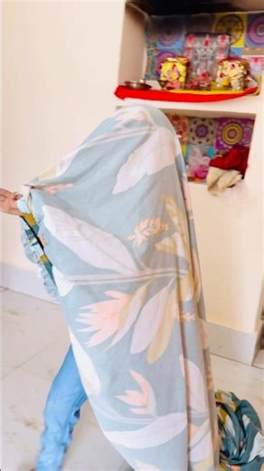 Tooktook ke ghar me tin 3 alien dance kar rhe?