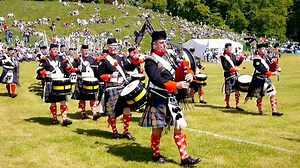 378K views · 5.9K reactions | The Sunday of the Atholl Highlanders Gathering at Atholl Estates and Blair Castle in Perthshire, Scotland, is their Highland Games. This great day involved displays by the Highlanders and their pipe band, piping competitions, races and competitions between the Highlanders and some traditional sports such as kilted wrestling. With no Gathering this year, here's a look back at one of their previous Games. | Scotland Online | Facebook