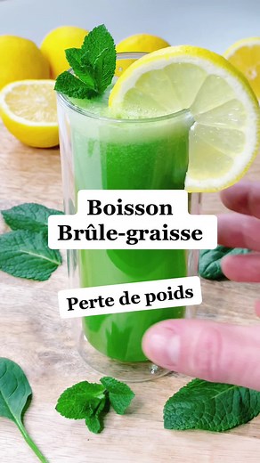 Recette boisson brule graisse et détox 🙂 #boissondetox #jusdetoxhomemade #boissonbrulegraisse #brulegraisse #jusdetoxviral #healthydetoxdrinks