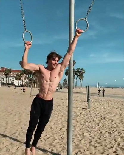 David Laid 💪🔥 Beach Workout calisthenics | Fitness Gang