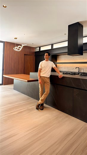 27K views · 3.2K reactions | Estoy seguro que esta residencia de lujo en El Campanario por $49,950,000 te va a dejar sin palabras 勞 ¿Qué fue lo que más te gustó de esta casa? ✨ #elguruinmobiliario #bienesraices #bienesraicesmexico #realestate #inversiones #inversionesinmobiliarias #invertir #lujo #casasdelujo | El Gurú inmobiliario | Facebook