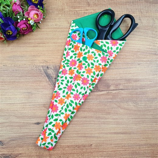 154K views · 1.1K reactions | Sew a Scissors Case That Holds Two! Quick & Cute Organizer DIY ✂️淋 | Lady Loves Knitting | Facebook