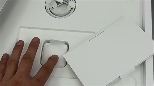 2025新款M4处理器，全新未拆封，性能强劲续航长，办公娱乐更高效，比官网省3000，入手超值之选