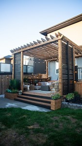 I Built That 💪🏻 Follow for more Home DIY project! #makehomematter #ladieswhodiy #homesohard #howwedwell #stoppinningstartdoing #pocketofmyhome #diyprojects #ourlayeredhome #builtins #girlswhobuild #hgtvcanada | From House To Home DIY