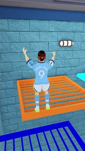 Thanos vs ⚽️ERLING HAALAND PRISON RUN! (Obby) 🔥 #shorts #roblox
