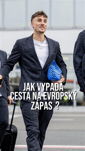 Štěpán Langer on Instagram: "Minivlog z cesty na evropský zápas v Gibraltaru ✈️🇬🇮 A teď to hlavní: tipni do komentáře výsledek zítřejšího zápasu. Kdo trefí přesně → vyhrává moje hrané kopačky. 👟🔥👇"