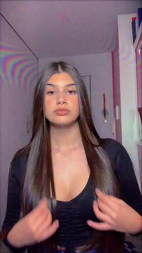 Expressive Hand Gestures for Creative Communication