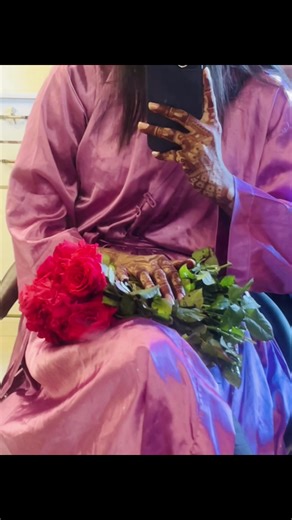 Sparkle queen 🐝 (@sparklien_queen)’s videos with original sound - 🦋Abira🦋