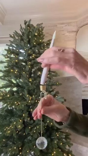 19K views · 102 reactions | ✨ Красив ефект на меко трептене  Безопасни, без отворен пламък  Удобство с батерии  Включени 6 свещи + дистанционно управление Грабни ги днес | Vigoexpress | Facebook