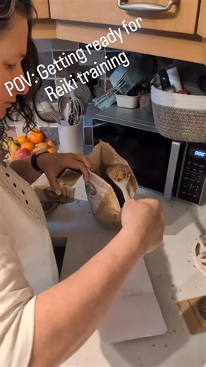 Karen Goodliffe on Instagram: "✨🤍 POV: getting ready for Reiki training 🤍✨ I thought I'd give the POV thingy a go 🤣 I don't do a lot that I feel a POV would be of any value or be of interest, so I've been hesitating. But actually it occurred to me that @rm_yc_ct and I put a lot of thought, consideration and planning into our training days. So Voilà 🤣 Get ready for a training day with us. Next dates are filling up fast (we limit class sizes to eight to make sure that everyone gets the right s