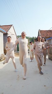 【官方首发ENGSUB】进击的村民！！！"The Onslaught of the Villagers!!!"​​#阿拉丁狗蛋 #aladdingoudan #cosplay #onepiece #海贼王 #ワンピース #海賊王 #コスプレ #onepiececosplay #liveaction #liveactiononepiece #liveactionanime #ワンピース好き #実写 #进击的巨人 | Aladdin Goudan 阿拉丁狗蛋