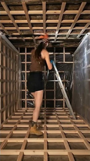 I Built a SECRET Underground Bunker Under an Abandoned House!