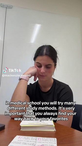 whiteboarding paper flashcards= my favorite study combo for life 🤭📚🩺 #medicalschool #medstudent #medicalstudent #study #studytok