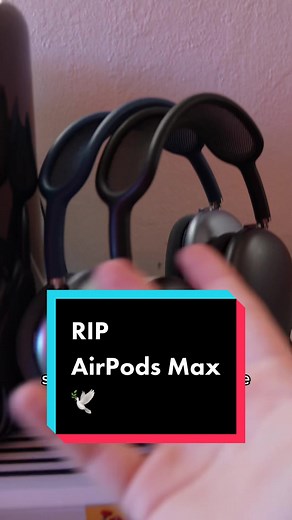 Troubleshooting AirPods Max: How to Reset, Detach, and Fix Common Issues
