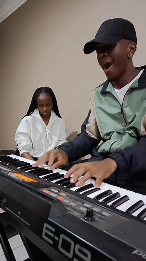 KORG Keyboard Tutorial: Learn to Play with Ease