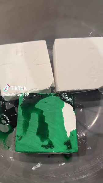 Satisfying Dying Chalk Blocks ASMR Experience