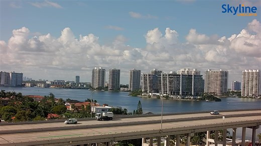 🇺🇸 Take a live look at #Miami from a stunning vantage point. The webcam captures the port, downtown skyline, North Beach and North Bay Village — offering views of one of Florida’s most iconic destinations! | SkylineWebcams