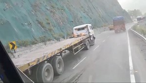 9.7K views · 465 reactions | #Accident_at_seri_Ramban  Ya Allah Reham kar har din NH_44 k upar koye na koye Hadsa hota hai ya Allah Reham kar 爐 | National Highway updates | Facebook