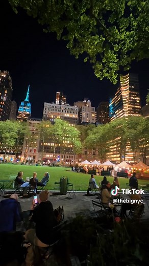 Bryant Park NYC: A Must-Visit New York City Gem