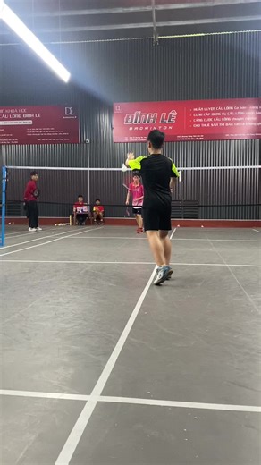 Trận đơn nam 🏸 U15 giành nhau từng điểm số 😅#dinhlebadminton #quochocbadminton #caulongvietnam