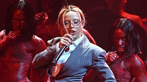 Doja Cat Supposedly Apologized For Her T-Shirt With Alleged Neo-Nazi Sam Hyde, But The Post Might Just Be A Clever Fake