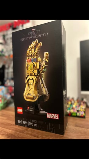 Build the Infinity Gauntlet with LEGO Marvel