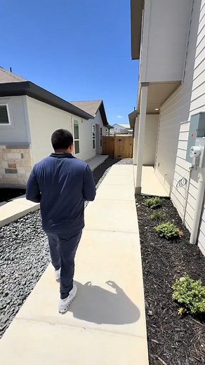 Do you want to house hack here in Texas!! 🔑🤯 This is the smartest and easiest investment you can make if you’re a first time homebuyer, VA, Investor!! 😳 you can purchase this home for the price of one!! This is a new~ | Agentnick1