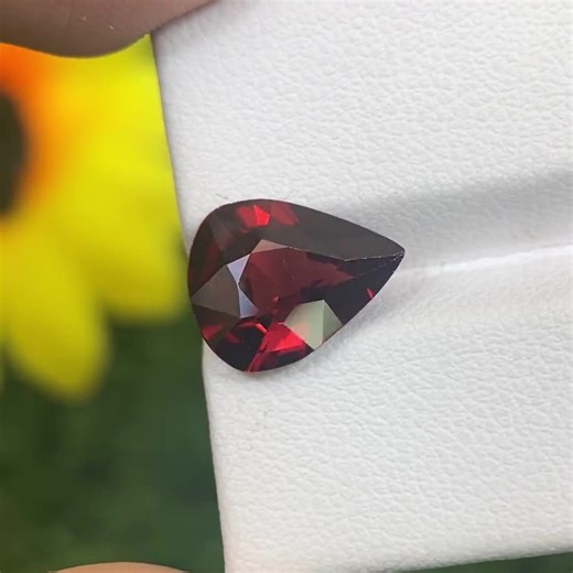 3.74ct Rhodolite Garnet Red Pink Natural Pear Cut Faceted 12.1 X 9.8 MM Gem Vivid Red Rhodolite Garnet for Ring From Sri Lanka Ceylon - Etsy