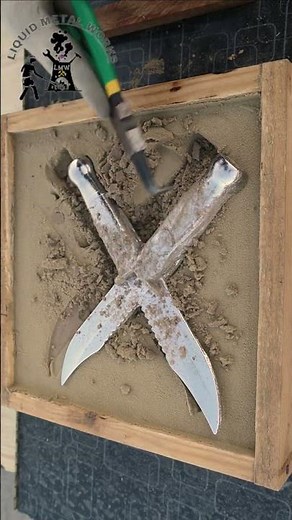 sand casting mold making #aluminumcasting #art #experiment #artistry #restoration #behindthescenes